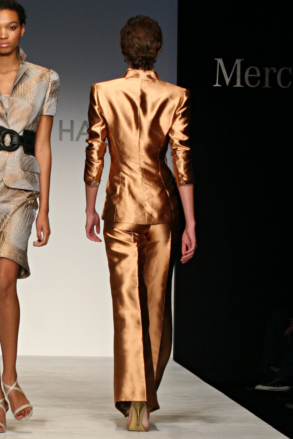 2-piece-bronze-tie-front-power