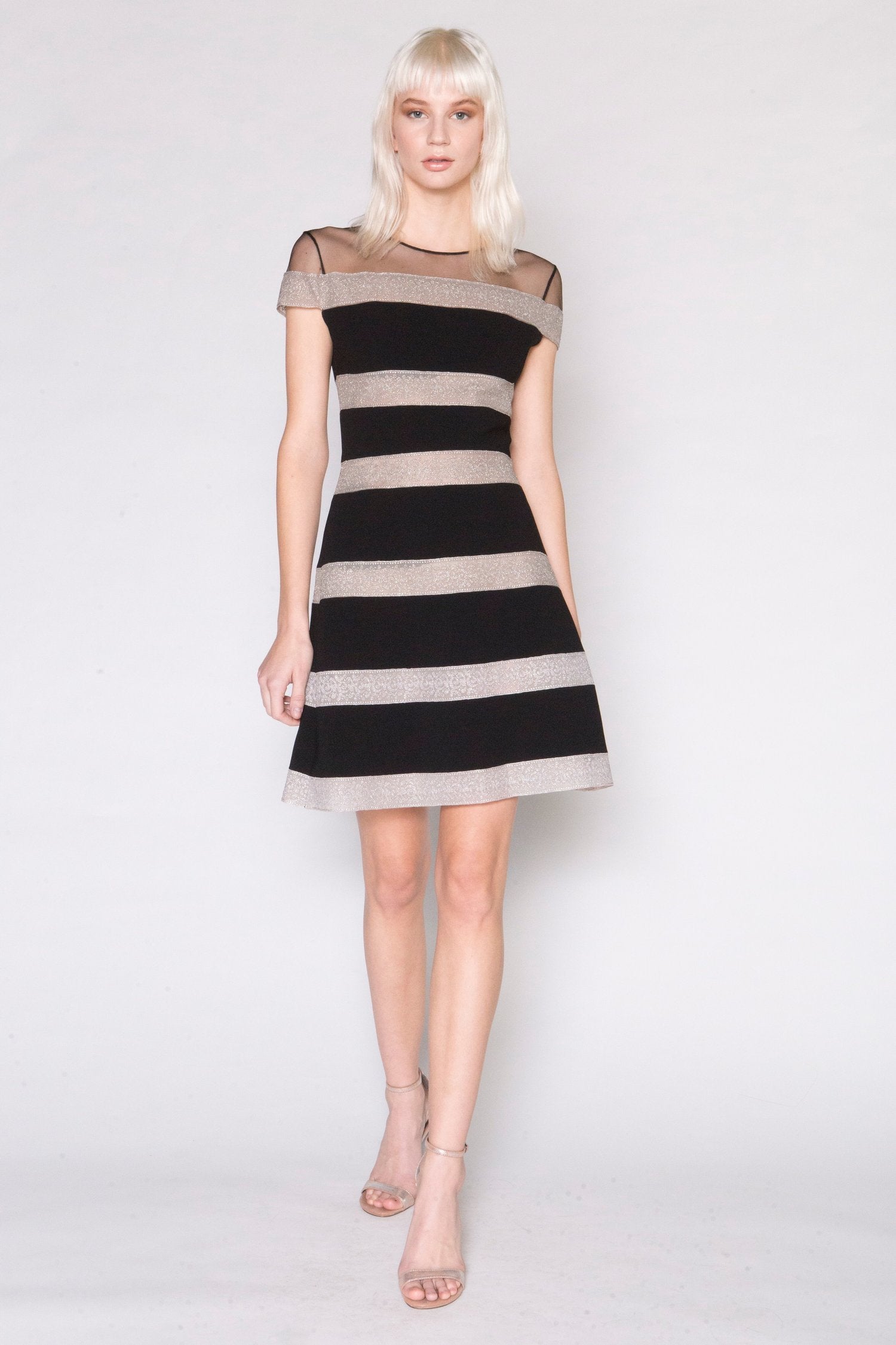 Horizontal Lines In Fashion